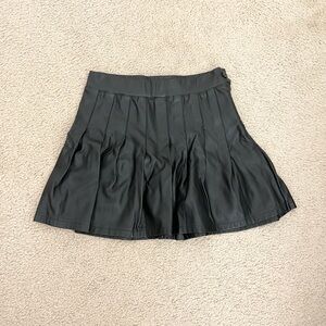 leather skirt